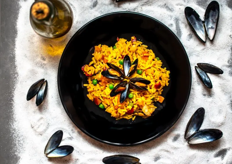 Paella Con Mariscos