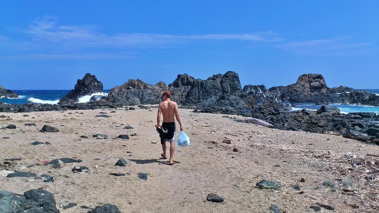 Traveling solo in Aruba