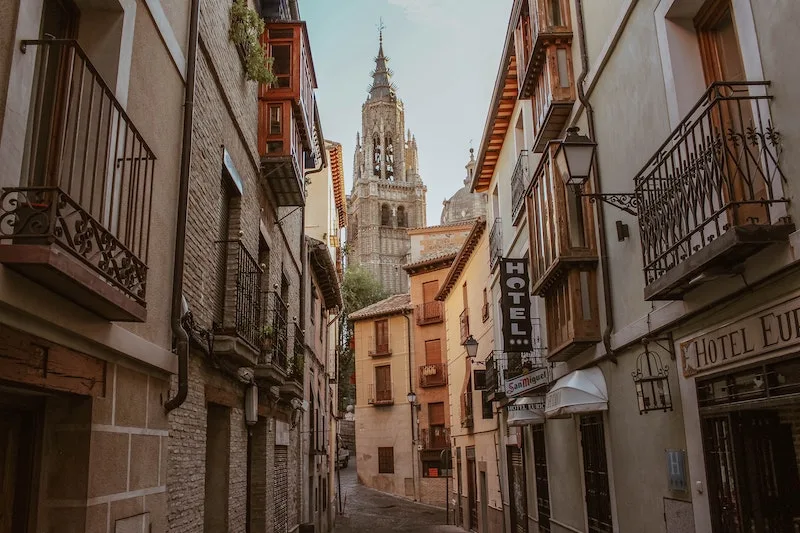 toledo spain alleys