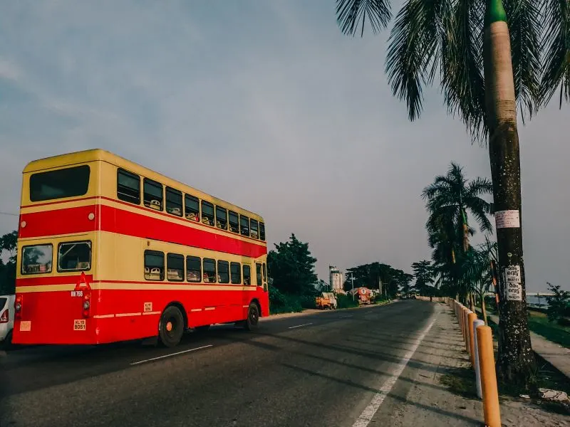 kochi bus