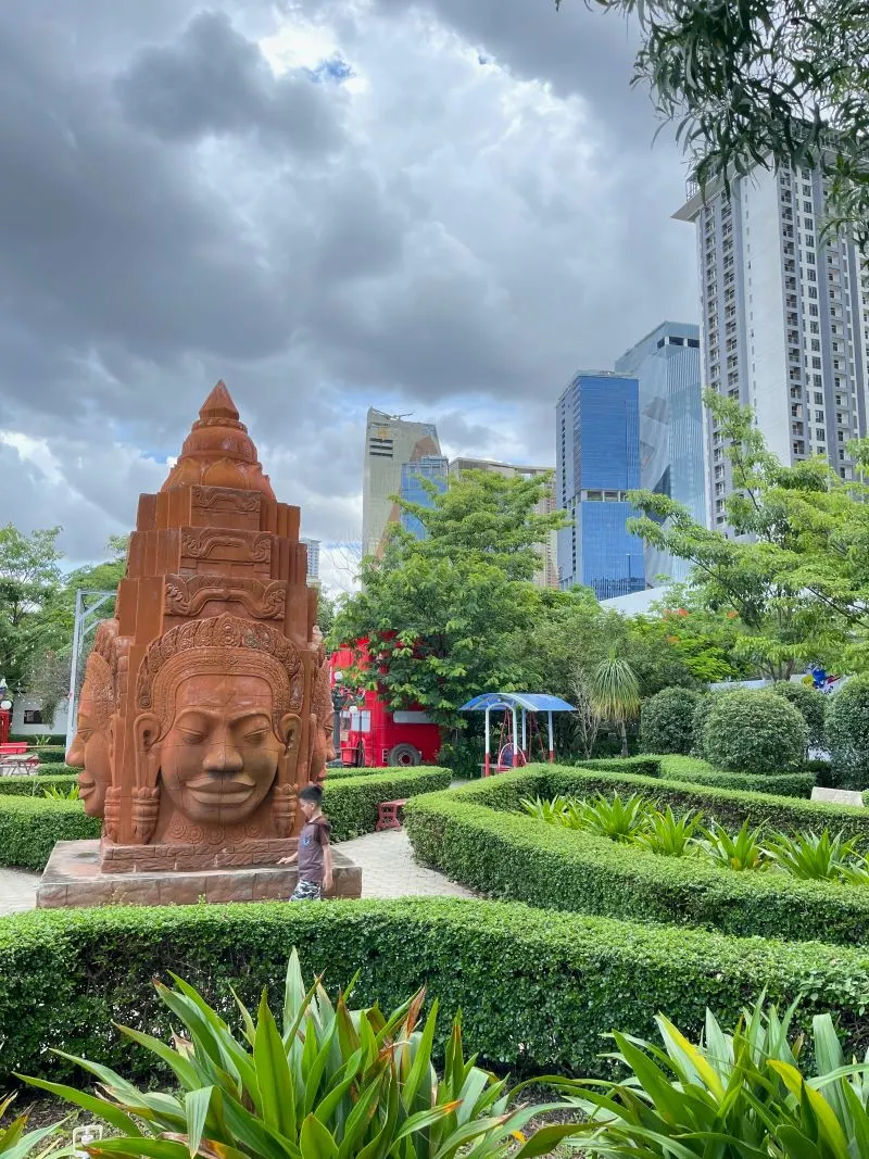 Wat Botum Park Phnom Penh, Cambodia