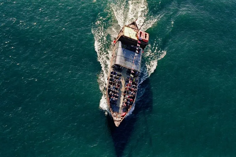 boat tour
