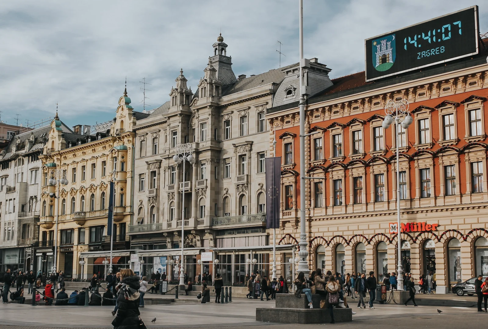 zagreb croatia main square