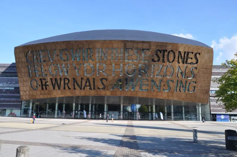 New Theatre Cardiff, Walles