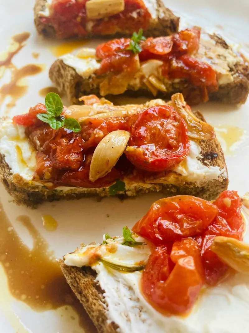 Food In Viareggio broschetta