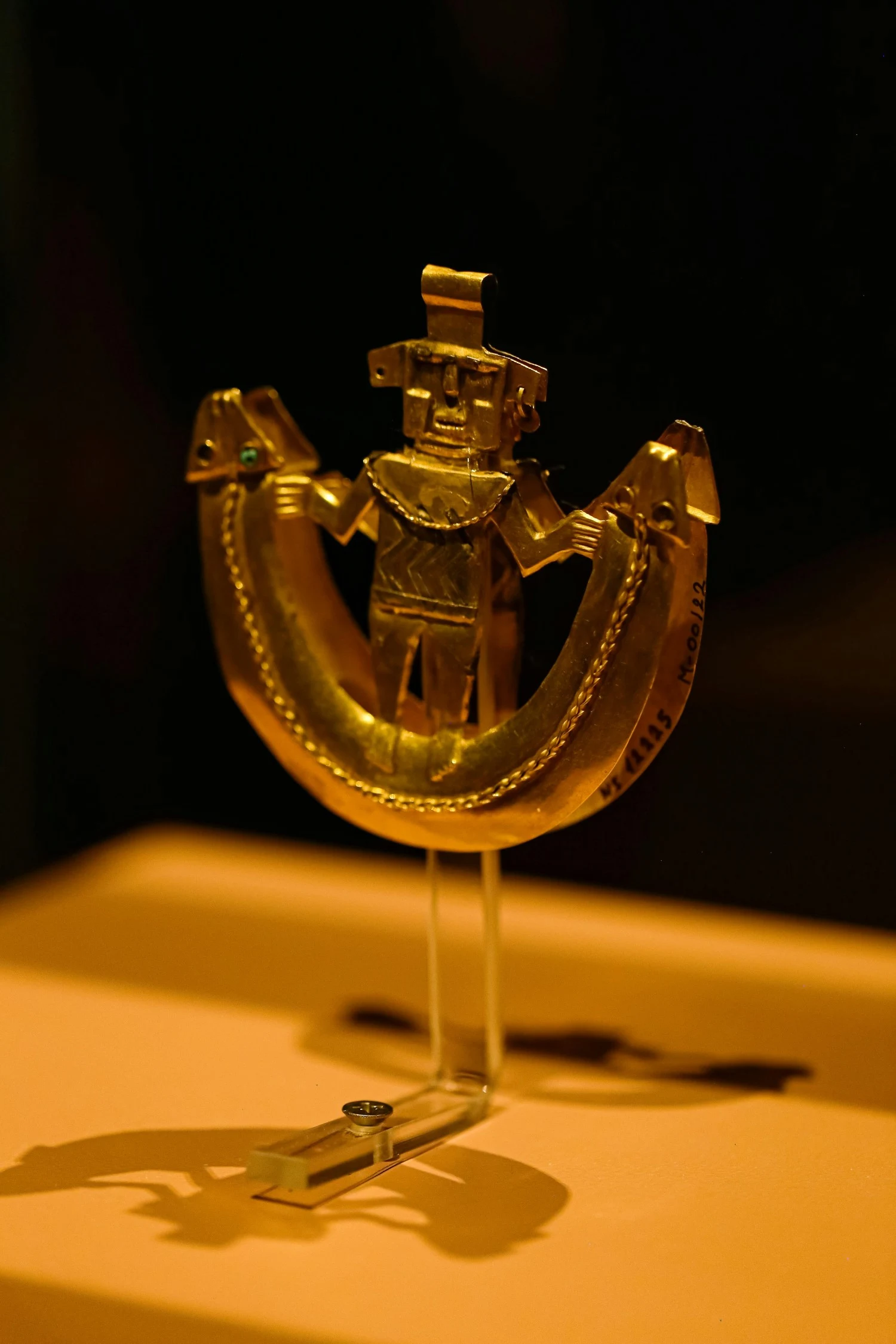 Jinan, China Shandong Art Museum golden figurine