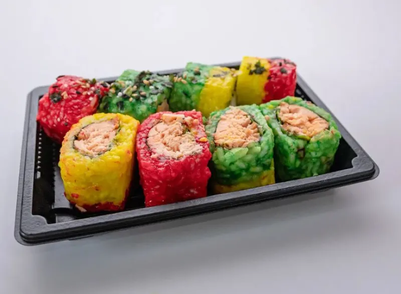 Sushi Mori Tomoaki red, yelow and green
