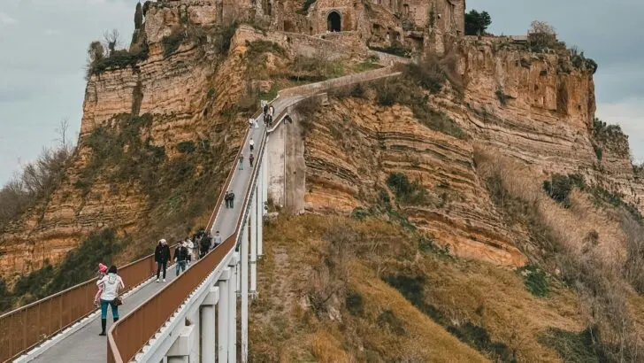 A Day in Civita di Bagnoregio: 24 Hours Exploring Italy&rsquo;s &ldquo;Dying Town&rdquo;