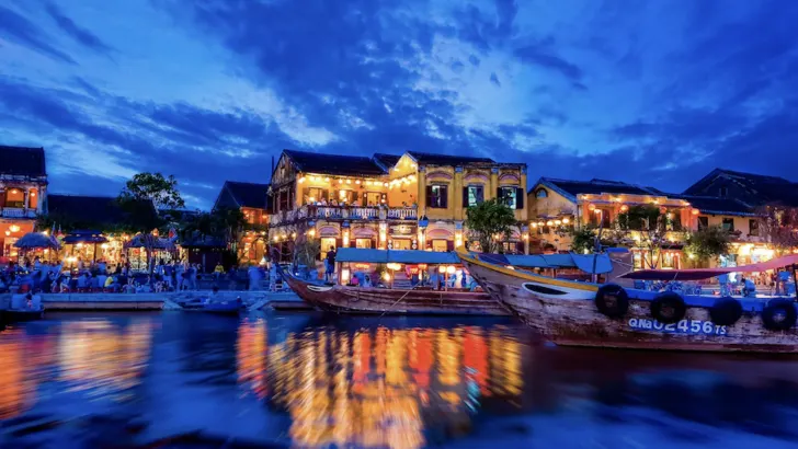 hoi an vietnam at night the go guy