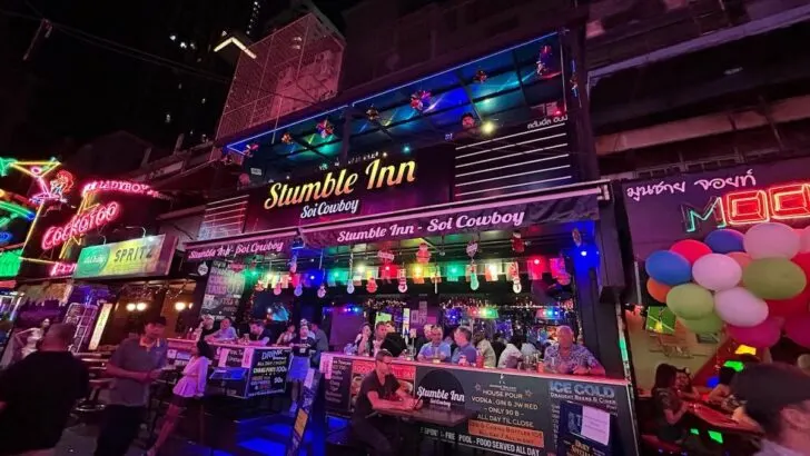 stumble inn soi cowboy bangkok the go guy