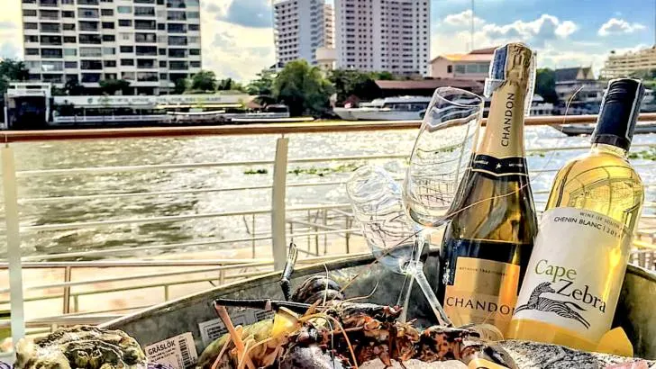 viva aviv floating bar bangkok thailand the go guy