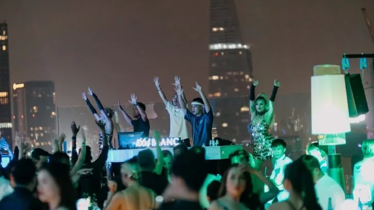 chill skybar in saigon ho chi minh city vietnam best rooftop bars the go guy